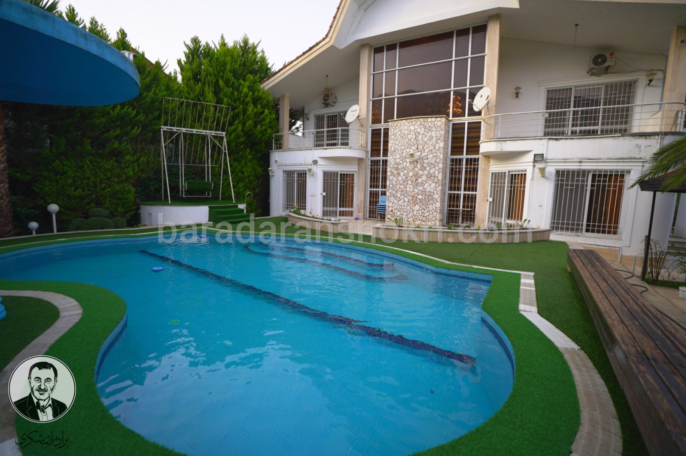 خرید ویلا چهار خوابه استخر دار چهار فصل  شهرکی در نوشهر