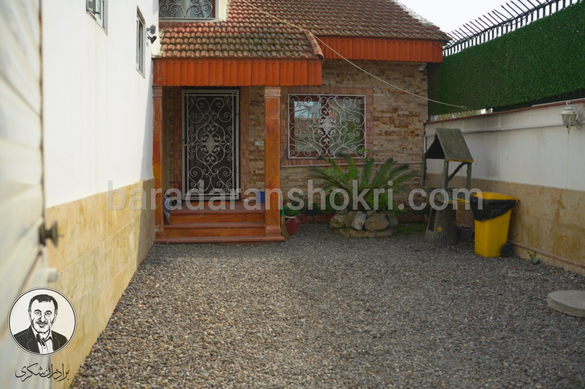 خرید ویلا چهار خوابه استخردار  با دید کامل دریا در سرخرود کد 636